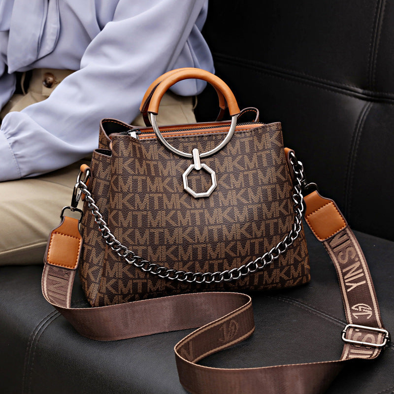 Michael Kors Bucket bag
