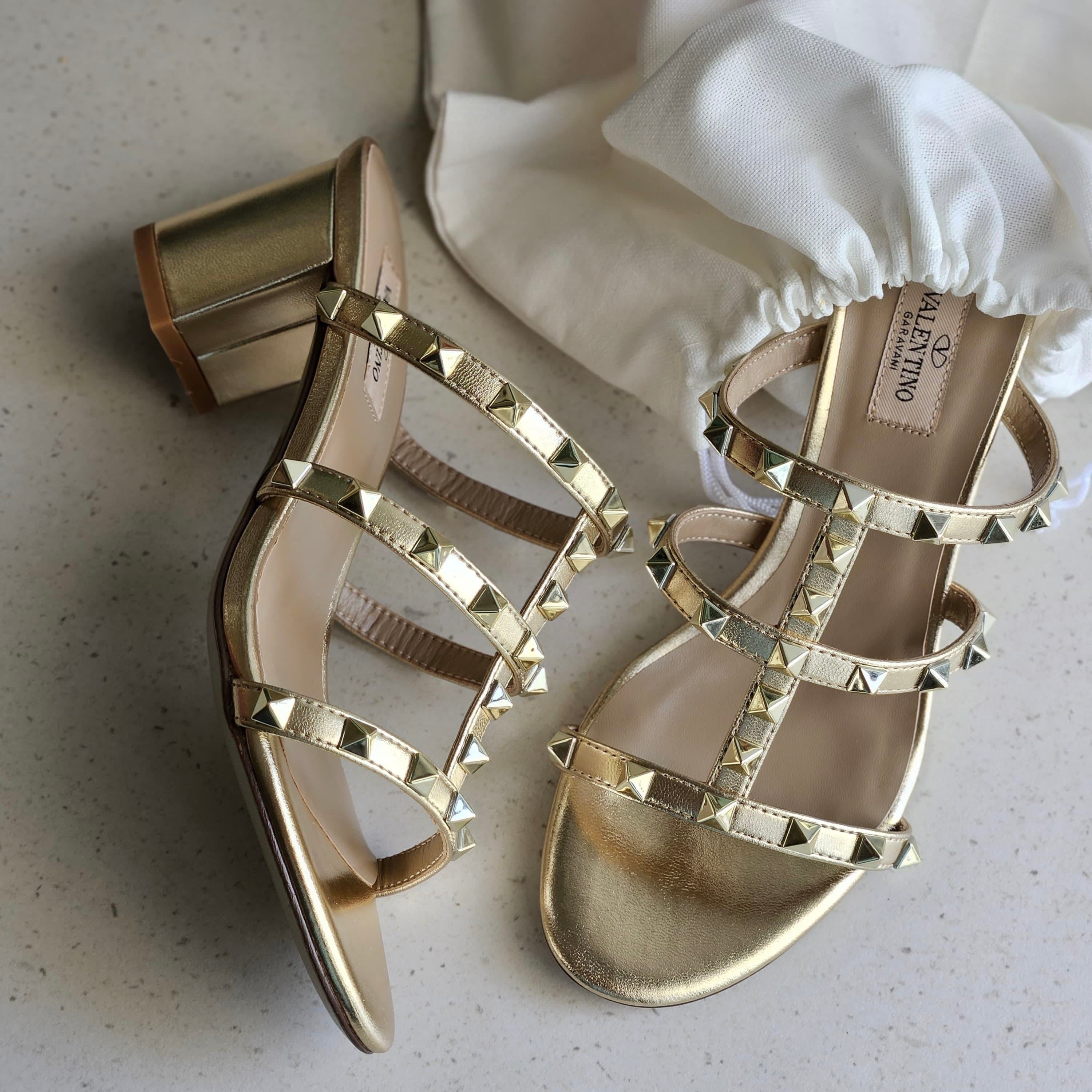 Valentino Garavani Rockstud Block Heel Shoes in Nude Patent
