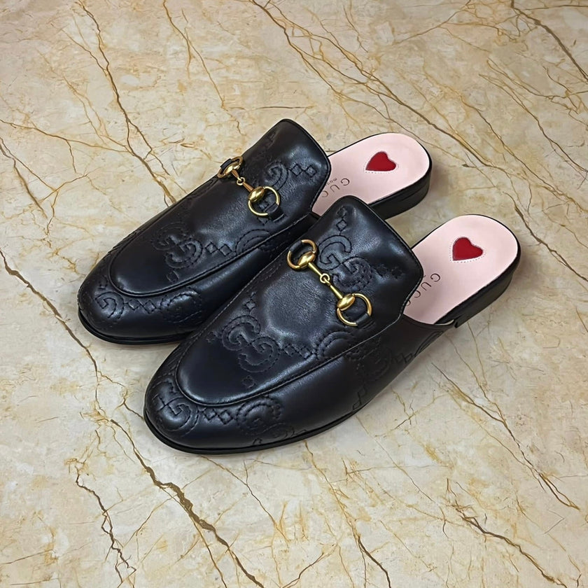 Gucci Leather Horsebit shoes