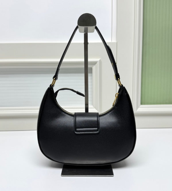 Céline Ava Triomphe Bag - strap detail