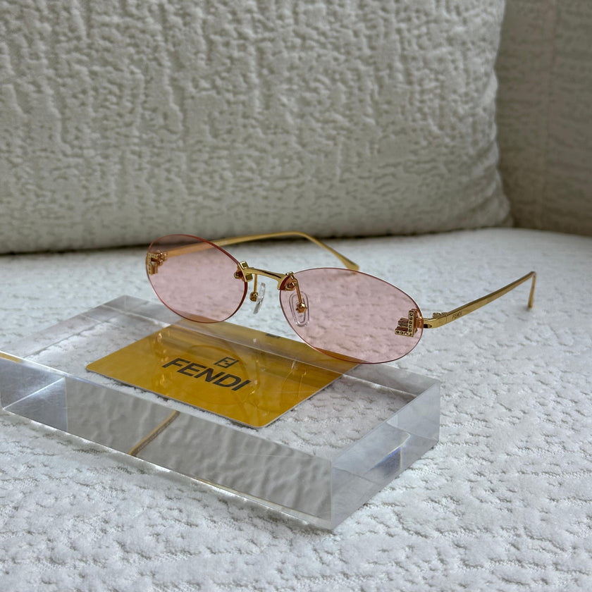 Fendi FE40025U Rimless Oval Sunglasses