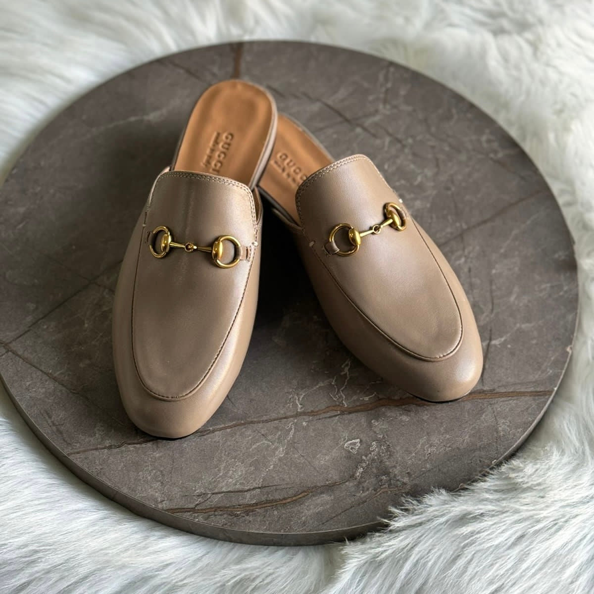 Gucci Leather Horsebit shoes